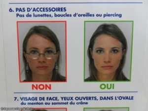 Можно ли фото на паспорт в очках для зрения